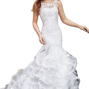 Elegant White Lace Mermaid Wedding Dress
